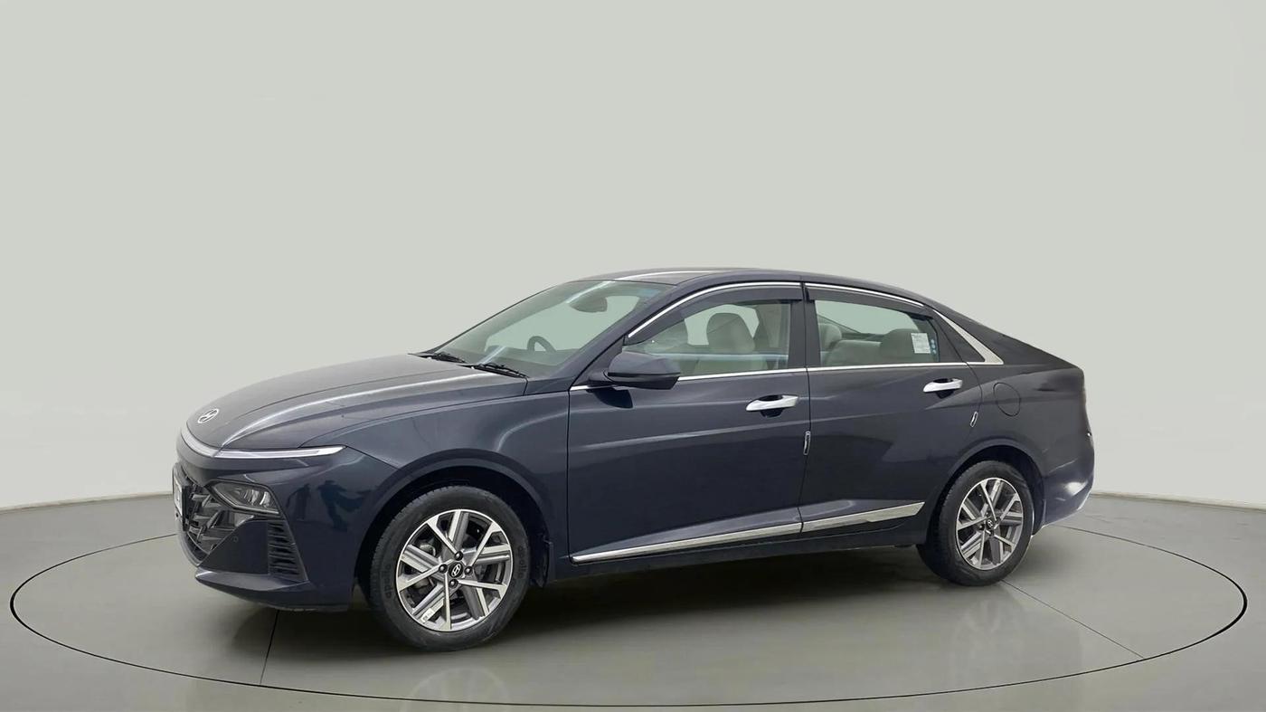 2023 Hyundai Verna SX(O) 1.5 MPI IVT , Petrol, Automatic, 20,304 km, Left Front Diagonal