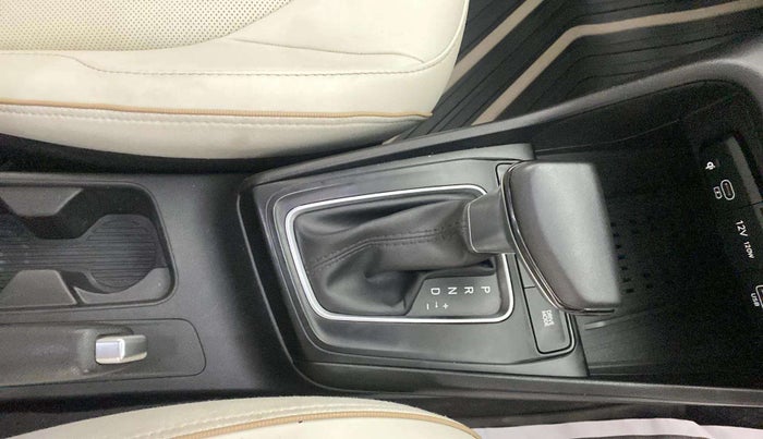 2023 Hyundai Verna SX(O) 1.5 MPI IVT , Petrol, Automatic, 20,126 km, Gear Lever