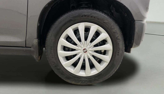 2020 Maruti S PRESSO VXI, Petrol, Manual, 60,223 km, Right Front Wheel