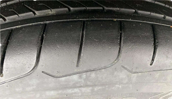 2021 Hyundai Creta SX 1.5 DIESEL, Diesel, Manual, 78,605 km, Right Front Tyre Tread