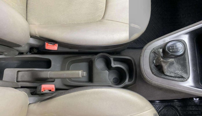 2013 Hyundai i10 MAGNA 1.1, Petrol, Manual, 26,270 km, Gear Lever