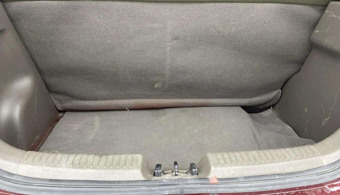 2013 Hyundai i10 MAGNA 1.1, Petrol, Manual, 26,270 km, Boot Open Zoomed View