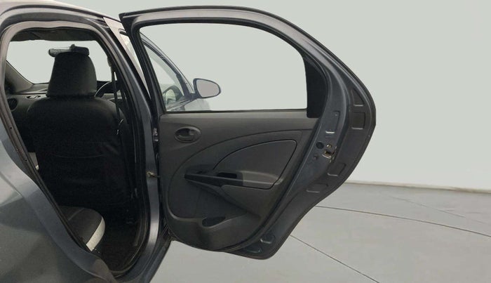 2013 Toyota Etios GD, Diesel, Manual, 1,24,786 km, RHS Rear Door