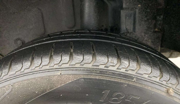 2013 Toyota Etios GD, Diesel, Manual, 1,24,786 km, Left Rear Tyre Tread