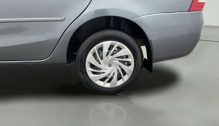 2013 Toyota Etios GD, Diesel, Manual, 1,24,786 km, Left Rear Wheel