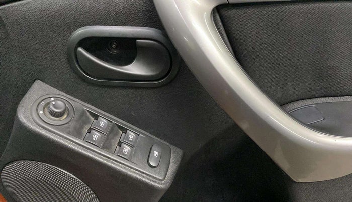 2019 Renault Duster RXS PETROL, Petrol, Manual, 36,804 km, Driver Side Door Panels Control