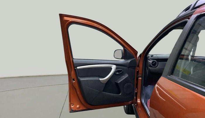 2019 Renault Duster RXS PETROL, Petrol, Manual, 36,804 km, LHS Front Door