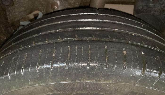 2019 Renault Duster RXS PETROL, Petrol, Manual, 36,804 km, Left Rear Tyre Tread