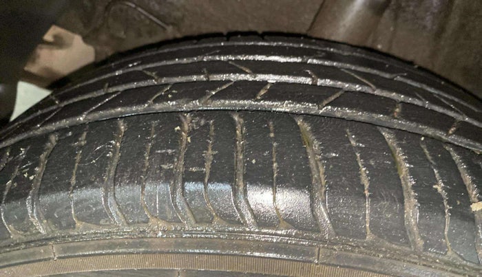 2021 KIA SONET HTK PLUS 1.5 AT, Diesel, Automatic, 50,291 km, Right Rear Tyre Tread