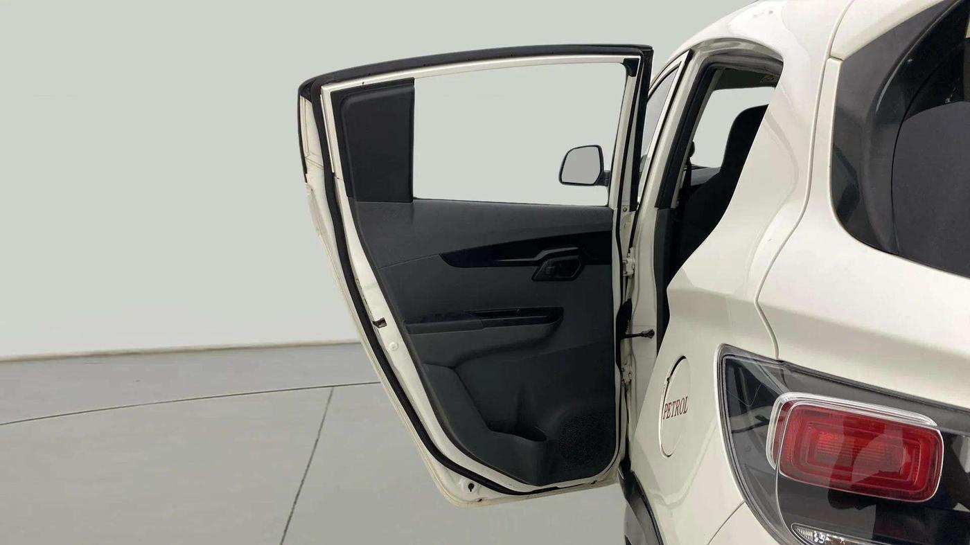2019 Mahindra KUV 100 NXT K4+ P 6 STR, Petrol, Manual, 98,284 km, LHS Rear Door