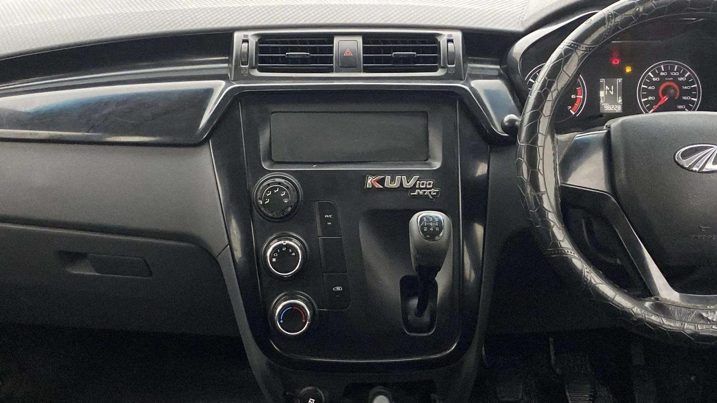 2019 Mahindra KUV 100 NXT K4+ P 6 STR, Petrol, Manual, 98,284 km, Air Conditioner