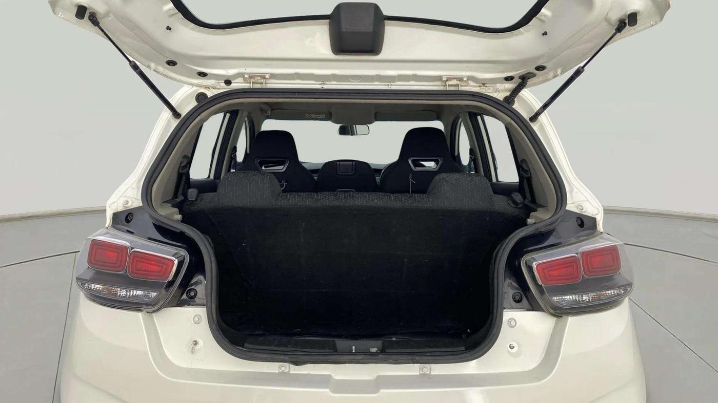 2019 Mahindra KUV 100 NXT K4+ P 6 STR, Petrol, Manual, 98,284 km, Boot Inside