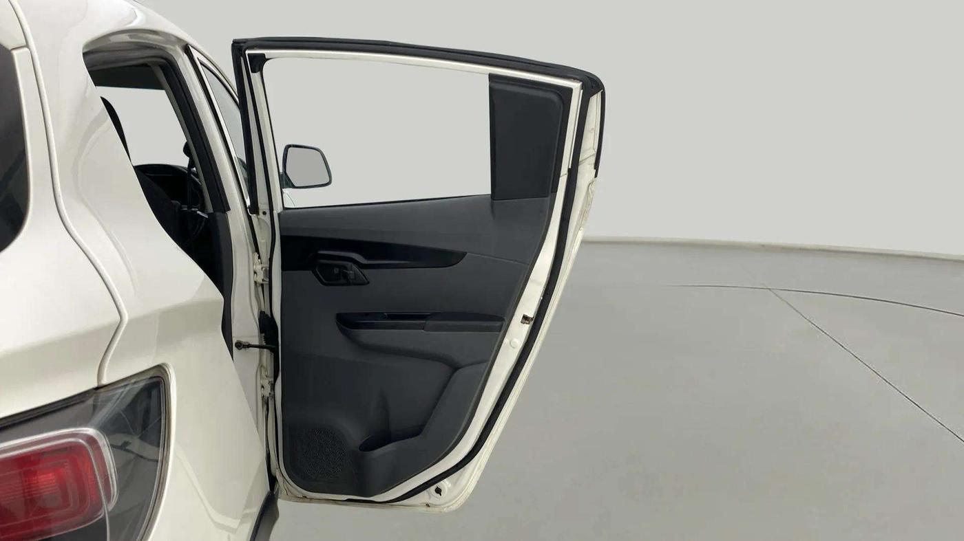 2019 Mahindra KUV 100 NXT K4+ P 6 STR, Petrol, Manual, 98,284 km, RHS Rear Door