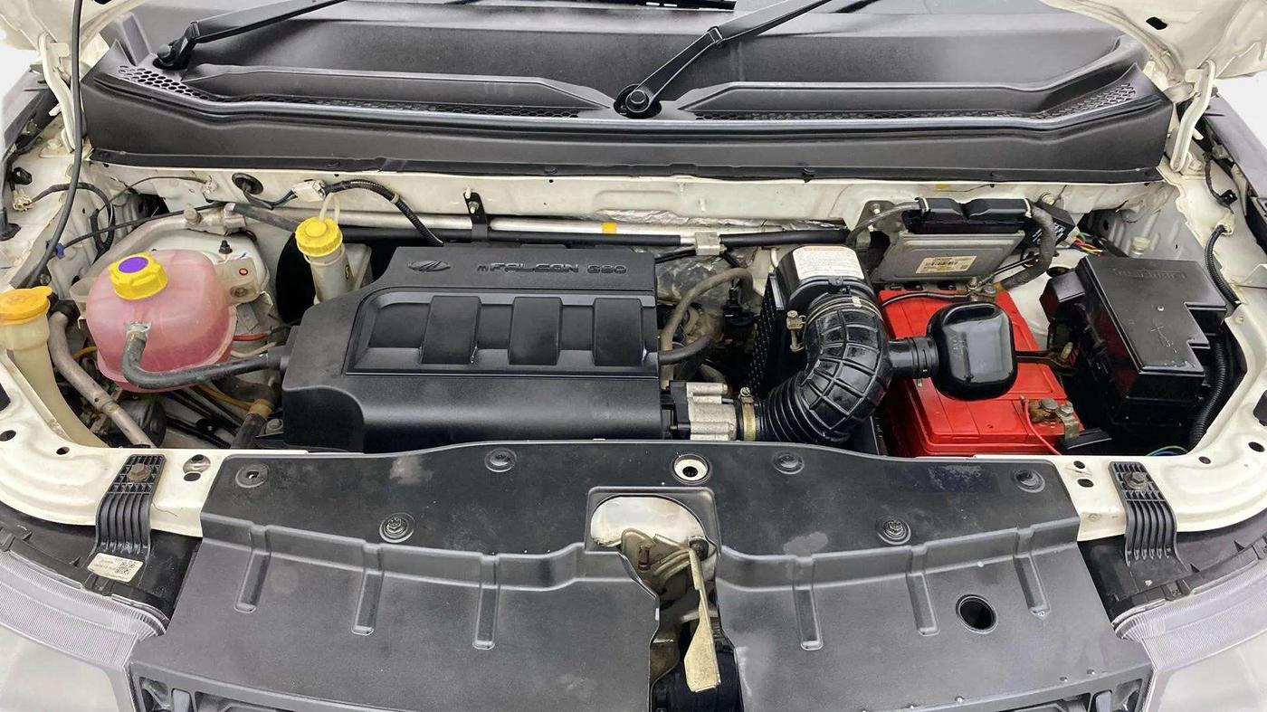 2019 Mahindra KUV 100 NXT K4+ P 6 STR, Petrol, Manual, 98,284 km, Engine View