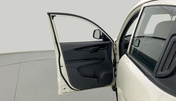 2019 Mahindra KUV 100 NXT K4+ P 6 STR, Petrol, Manual, 98,218 km, LHS Front Door