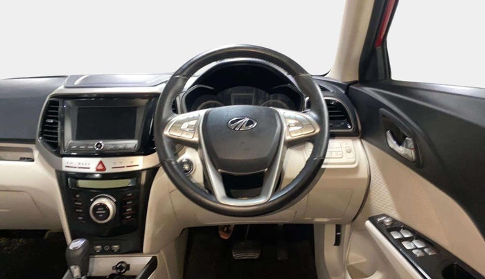 2021 Mahindra XUV300 W8 (O) 1.5 DIESEL AMT, Diesel, Automatic, 56,080 km, Steering Wheel Close Up