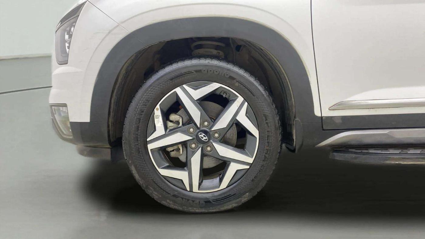 2023 Hyundai ALCAZAR PRESTIGE 1.5 TURBO PETROL MT 7STR, Petrol, Manual, 22,934 km, Left Front Wheel