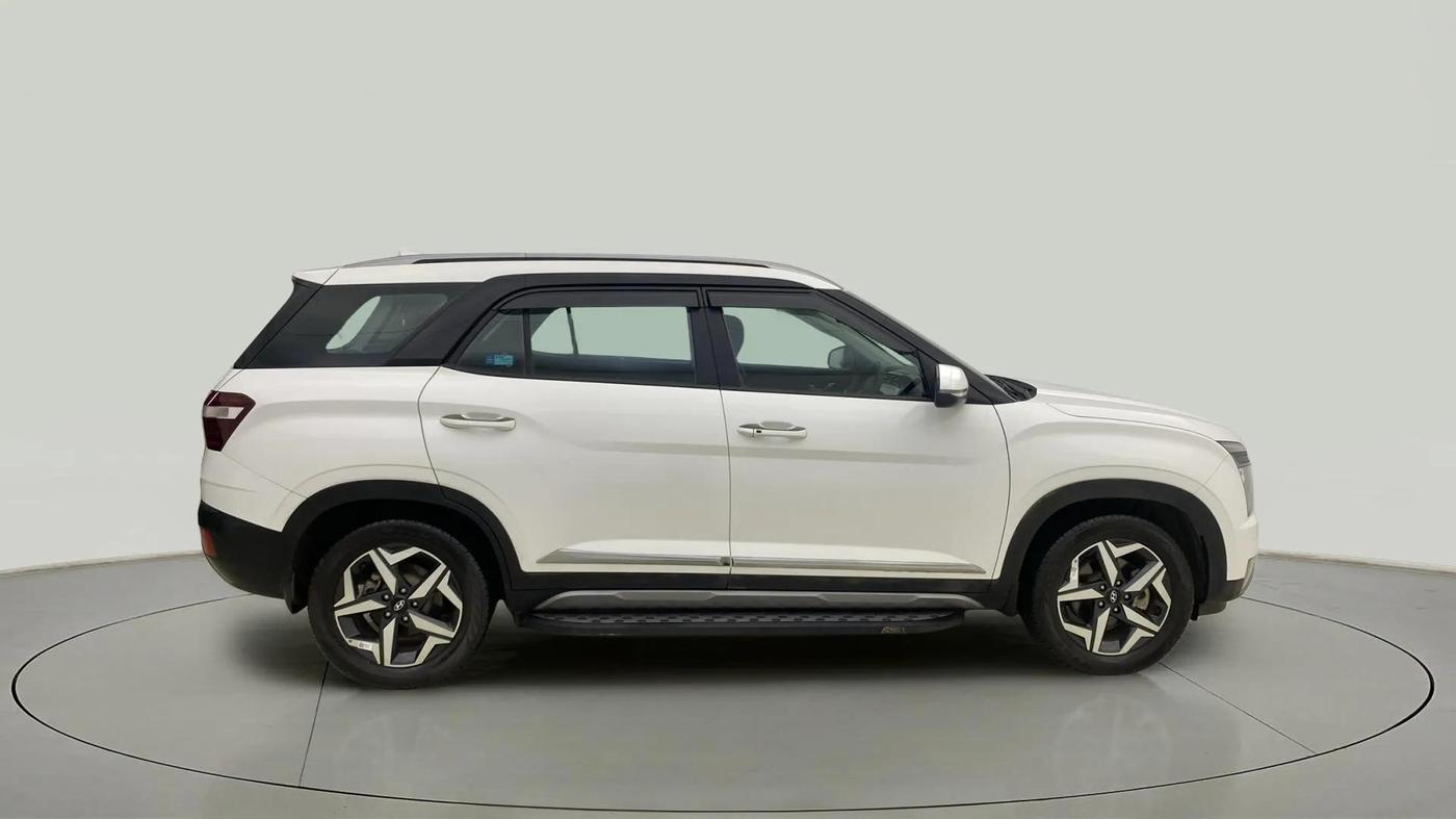2023 Hyundai ALCAZAR PRESTIGE 1.5 TURBO PETROL MT 7STR, Petrol, Manual, 22,934 km, Right Side View
