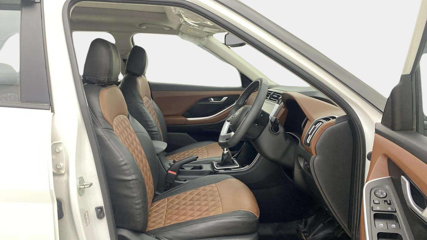2023 Hyundai ALCAZAR PRESTIGE 1.5 TURBO PETROL MT 7STR, Petrol, Manual, 22,934 km, Right Side Front Door Cabin