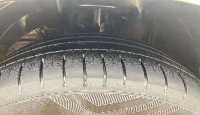 2022 Maruti Baleno ALPHA PETROL 1.2, Petrol, Manual, 42,104 km, Left Front Tyre Tread