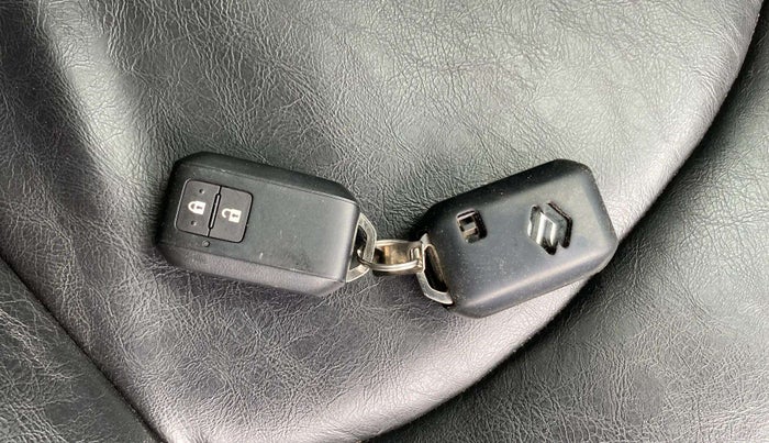 2022 Maruti Baleno ALPHA PETROL 1.2, Petrol, Manual, 42,104 km, Key Close Up