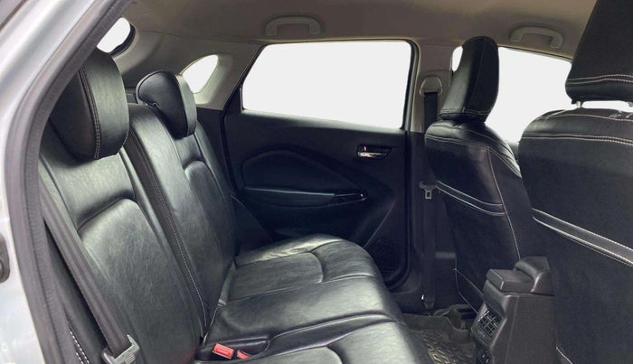 2022 Maruti Baleno ALPHA PETROL 1.2, Petrol, Manual, 42,104 km, Right Side Rear Door Cabin