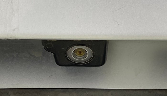 2017 Volkswagen Ameo HIGHLINE1.2L PLUS 16 ALLOY, Petrol, Manual, 70,031 km, Parking Camera