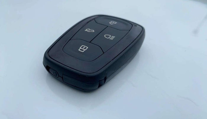 2021 Tata TIGOR XZ PETROL, Petrol, Manual, 69,948 km, Key Close Up