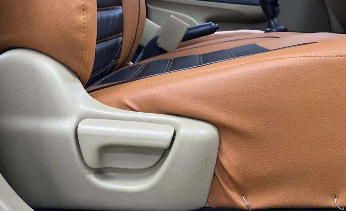 2017 Honda Amaze 1.2L I-VTEC E, Petrol, Manual, 43,215 km, Driver Side Adjustment Panel
