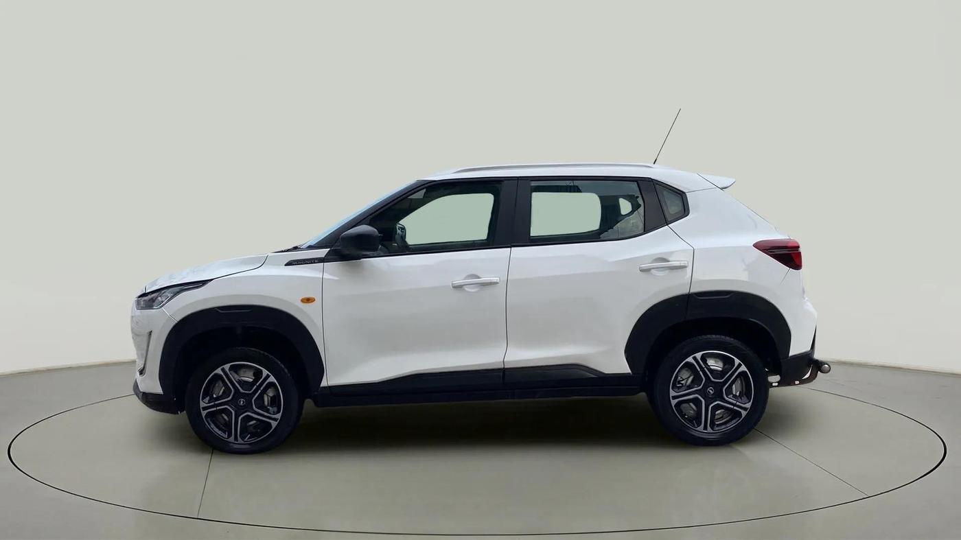 2022 Nissan MAGNITE XE, Petrol, Manual, 68,952 km, Left Side