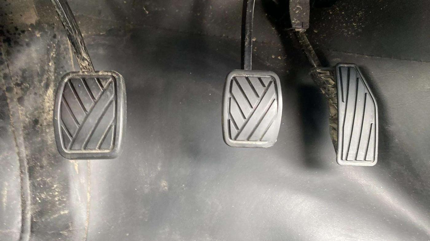 2020 Maruti Baleno ZETA PETROL 1.2, Petrol, Manual, 82,166 km, Pedals