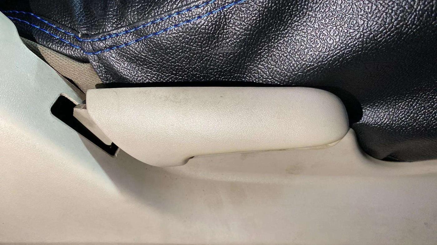 2018 Maruti Celerio VXI, Petrol, Manual, 68,395 km, Driver Side Adjustment Panel