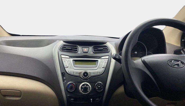 2015 Hyundai Eon MAGNA +, Petrol, Manual, 1,05,261 km, Air Conditioner