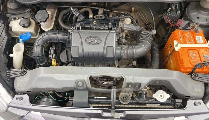 2015 Hyundai Eon MAGNA +, Petrol, Manual, 1,05,261 km, Open Bonet