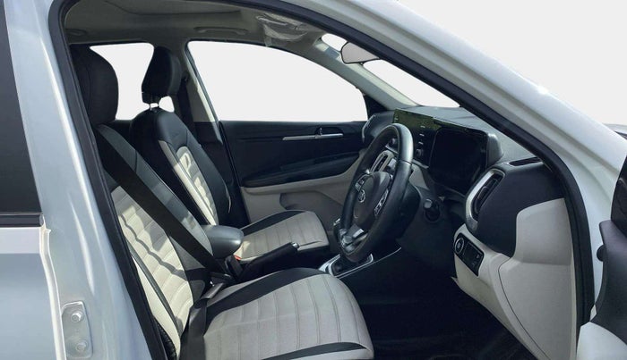 2020 KIA SONET HTX 1.0 IMT, Petrol, Manual, 45,693 km, Right Side Front Door Cabin