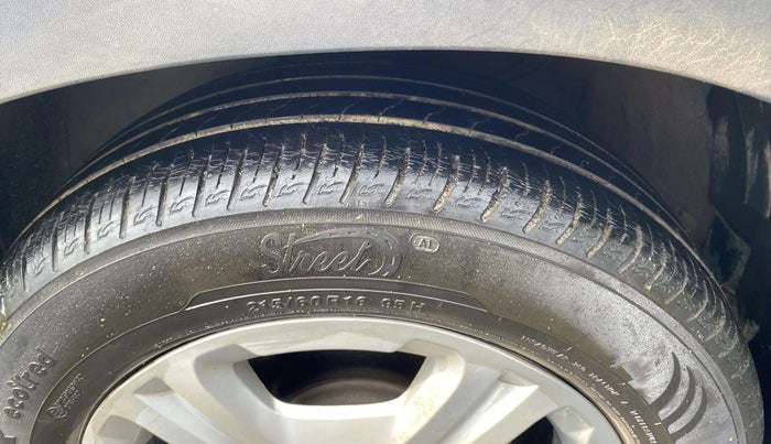 2020 KIA SONET HTX 1.0 IMT, Petrol, Manual, 45,693 km, Left Front Tyre Tread