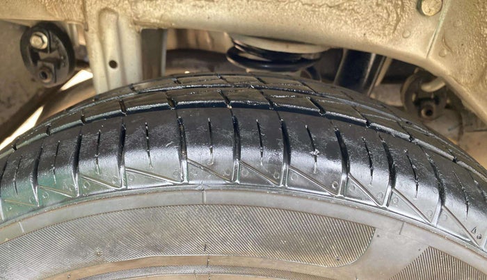 2022 Maruti Alto VXI, Petrol, Manual, 19,256 km, Right Rear Tyre Tread