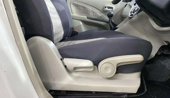2015 Maruti Celerio ZXI (O), Petrol, Manual, 68,623 km, Driver Side Adjustment Panel