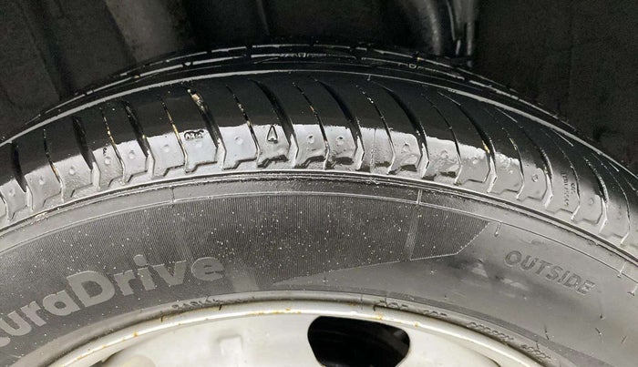 2022 Nissan MAGNITE XE, Petrol, Manual, 5,379 km, Right Rear Tyre Tread