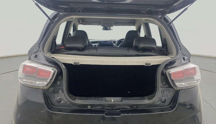 2017 Mahindra KUV 100 NXT K8 P 6 STR, Petrol, Manual, 83,901 km, Boot Open Zoomed View