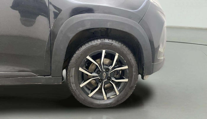 2017 Mahindra KUV 100 NXT K8 P 6 STR, Petrol, Manual, 83,901 km, Right Front Wheel