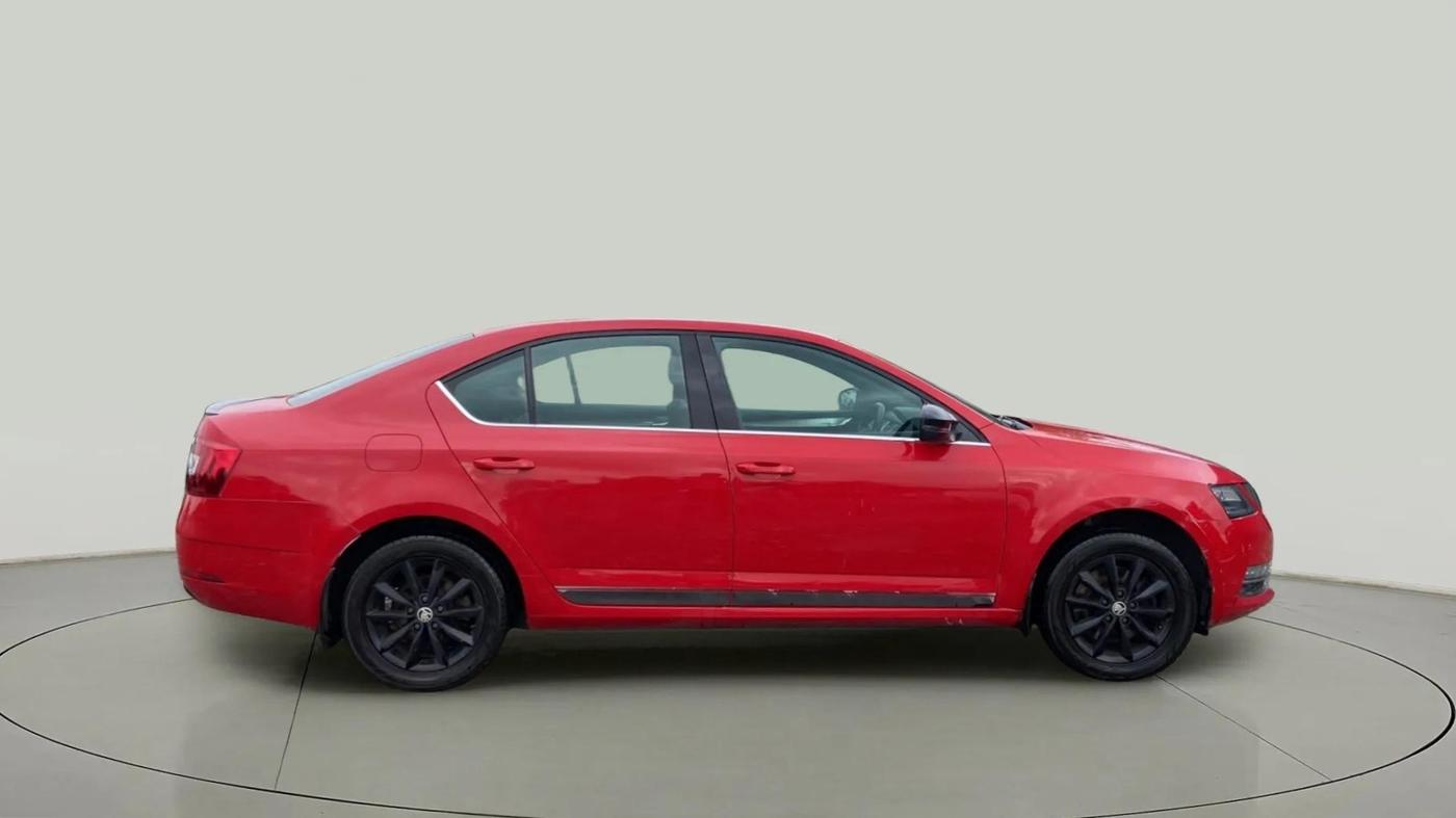 2019 Skoda Octavia STYLE 1.8 TSI AT, Petrol, Automatic, 55,287 km, Right Side View