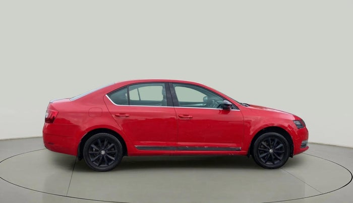 2019 Skoda Octavia STYLE 1.8 TSI AT, Petrol, Automatic, 55,077 km, Right Side View
