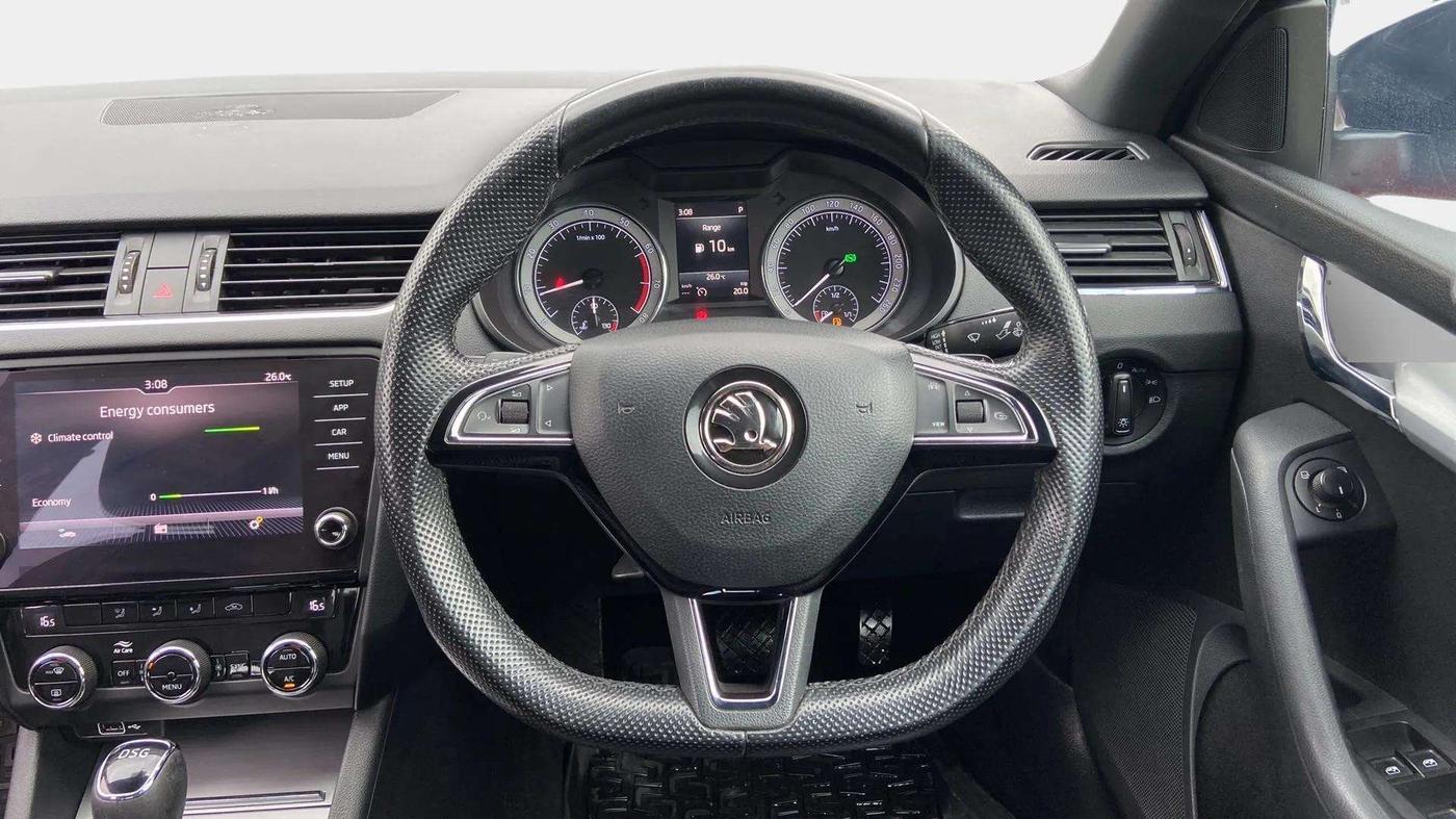 2019 Skoda Octavia STYLE 1.8 TSI AT, Petrol, Automatic, 55,287 km, Steering Wheel Close Up