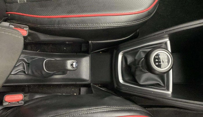 2021 Nissan Kicks XV 1.5, Petrol, Manual, 21,774 km, Gear Lever