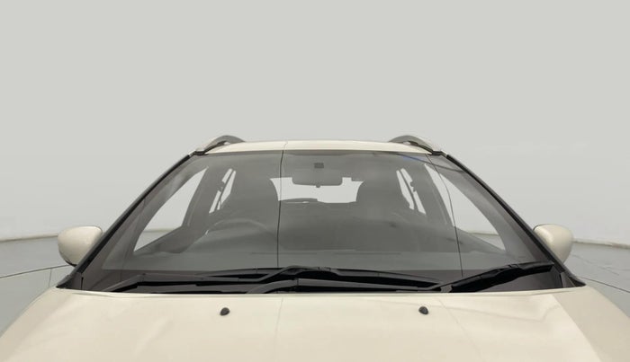 2021 Nissan Kicks XV 1.5, Petrol, Manual, 21,774 km, Front Windshield