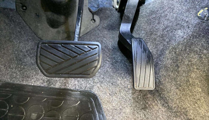 2017 Maruti Celerio VXI AMT, Petrol, Automatic, 68,469 km, Pedals