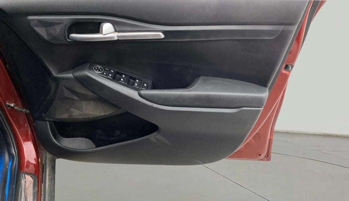 2020 KIA SELTOS HTK PLUS 1.5, Petrol, Manual, 59,454 km, Driver Side Door Panels Control
