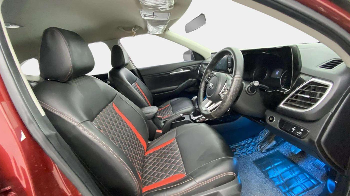 2020 KIA SELTOS HTK PLUS 1.5, Petrol, Manual, 59,497 km, Right Side Front Door Cabin
