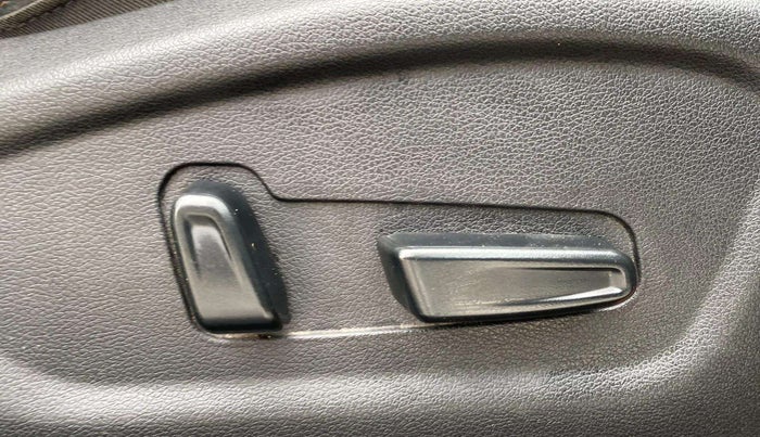 2021 Hyundai ALCAZAR PLATINUM 1.5 MT 7STR, Diesel, Manual, 80,149 km, Driver Side Adjustment Panel